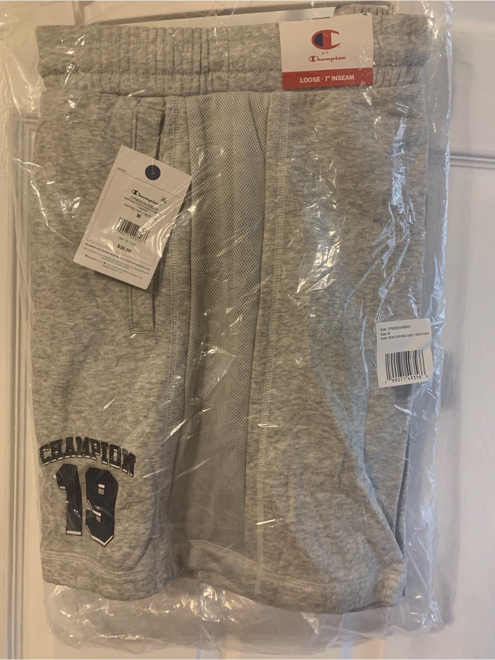 Champion Men’s NWT’s size medium shorts
